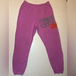 FREECITY flow sweats / unisex / pre-loved